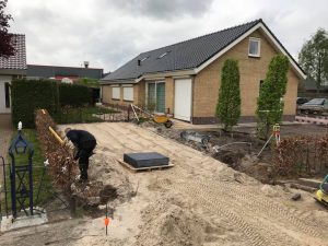 Aanleg voortuin met mooie materialen